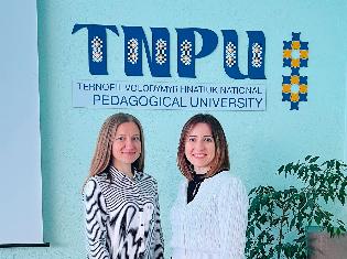 Натхненна зустріч із перекладачкою у ТНПУ: гостьові практичні заняття Галини Кондири у рамках ґрантового курсу конференц-перекладу (ФОТО) Натхненна зустріч із перекладачкою у ТНПУ: гостьові практичні заняття Галини Кондири у рамках ґрантового курсу конференц-перекладу (ФОТО)